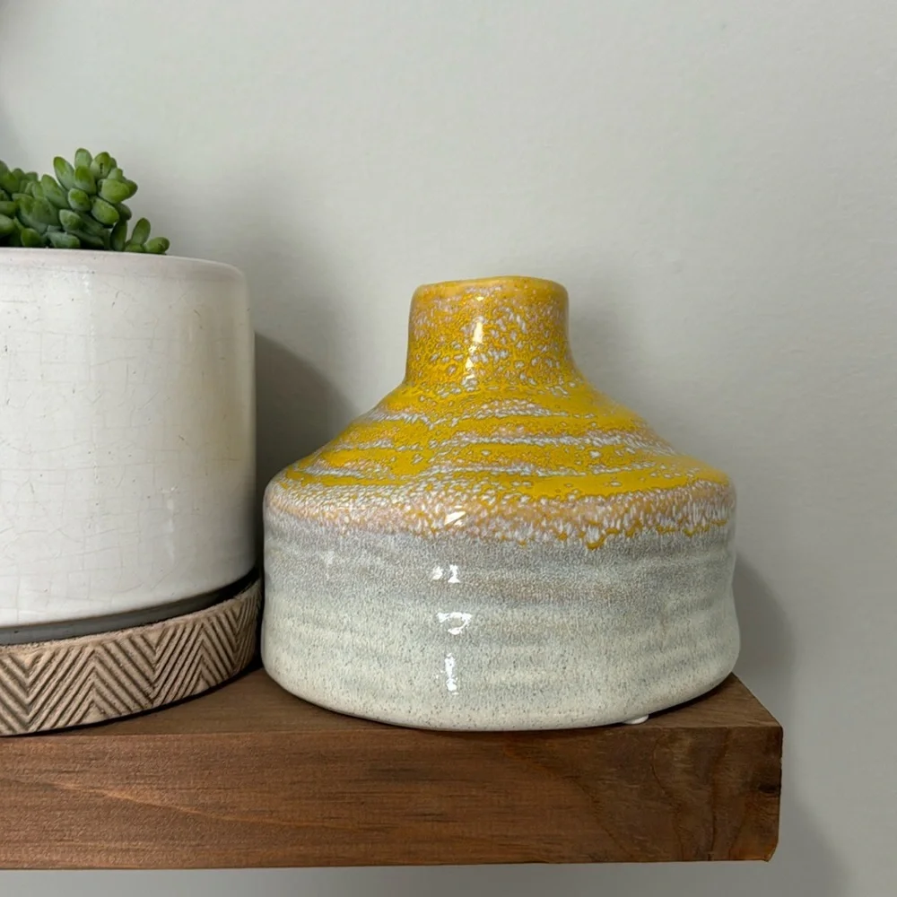 Decorative vase